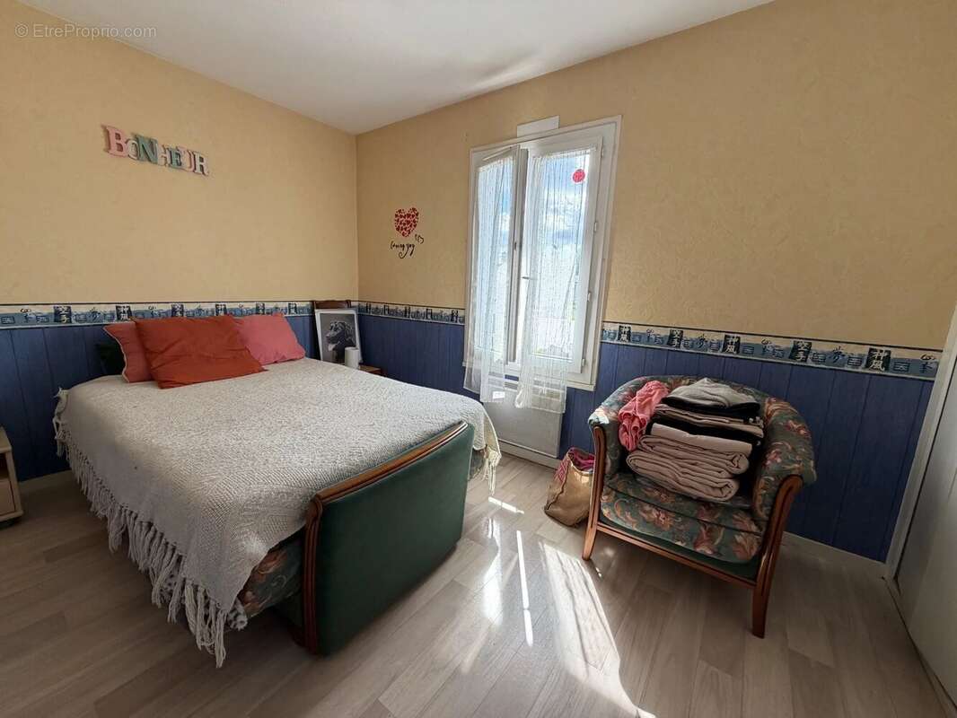 Maison à ETAULIERS