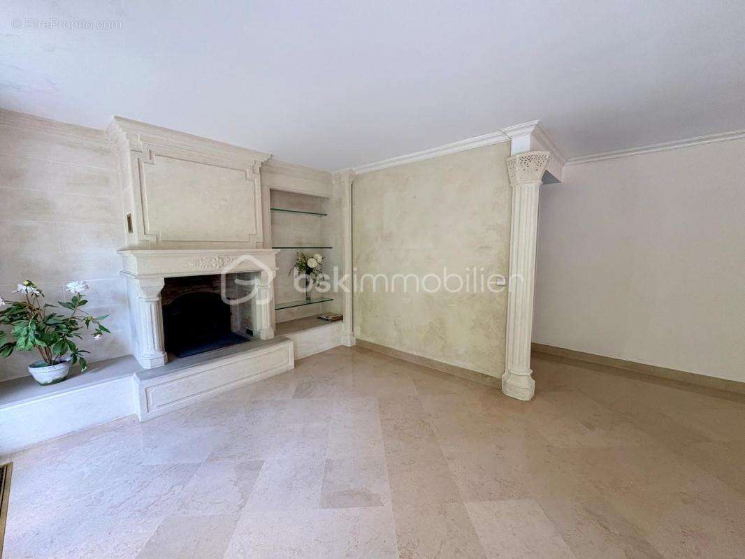 Maison à BALLAINVILLIERS