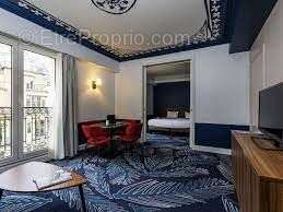 Appartement à PARIS-8E