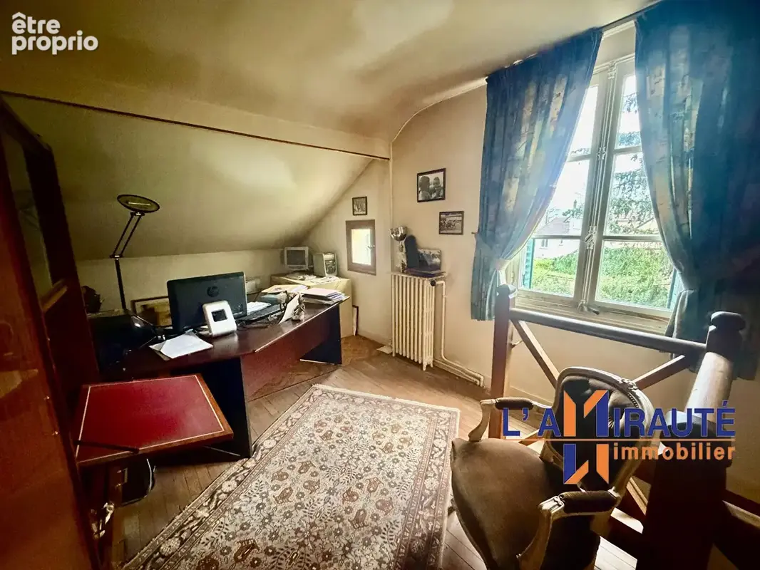 Maisons-Laffitte Maison de charme (4 pièces) à fort potentiel de 105m² - photo 10