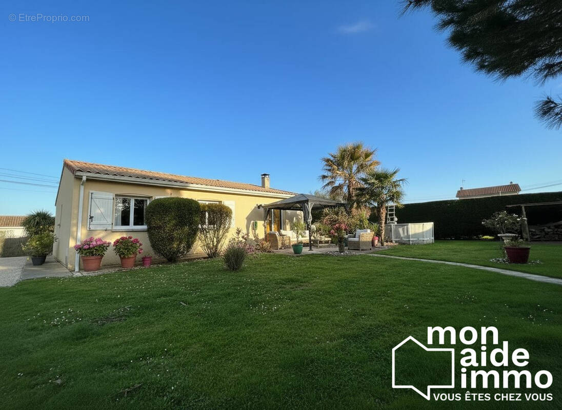 Maison à SAINT-SEURIN-SUR-L'ISLE