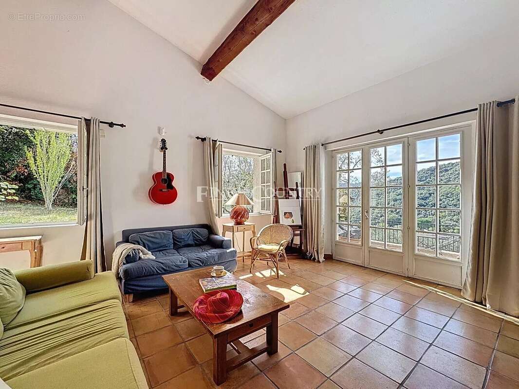 Maison à AURIBEAU-SUR-SIAGNE