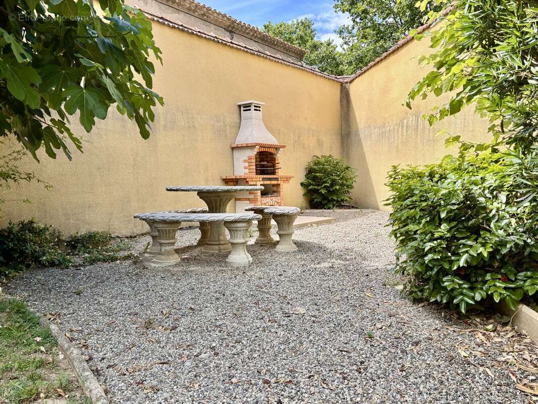 Maison à OLONZAC