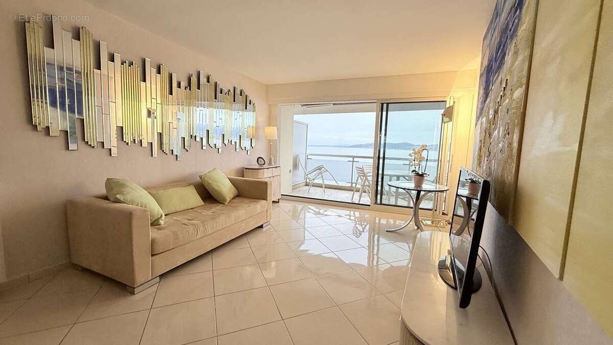 Appartement à SAINT-RAPHAEL