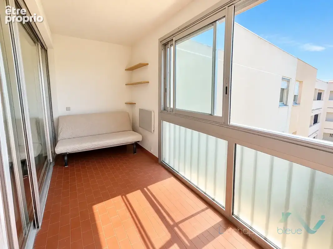 A vendre à Hyères Port   Studio dernier étage avec parking privatif - photo 6
