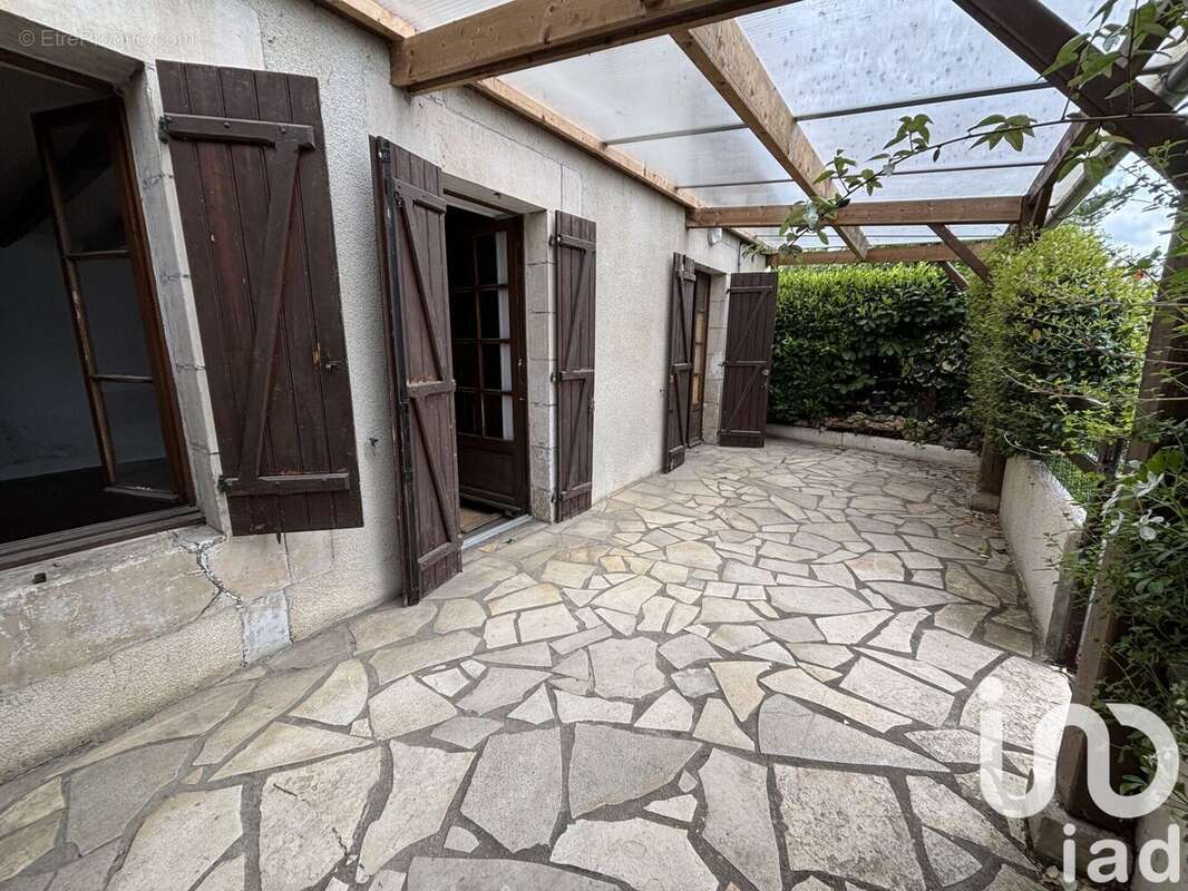 Photo 2 - Maison à POUILLE