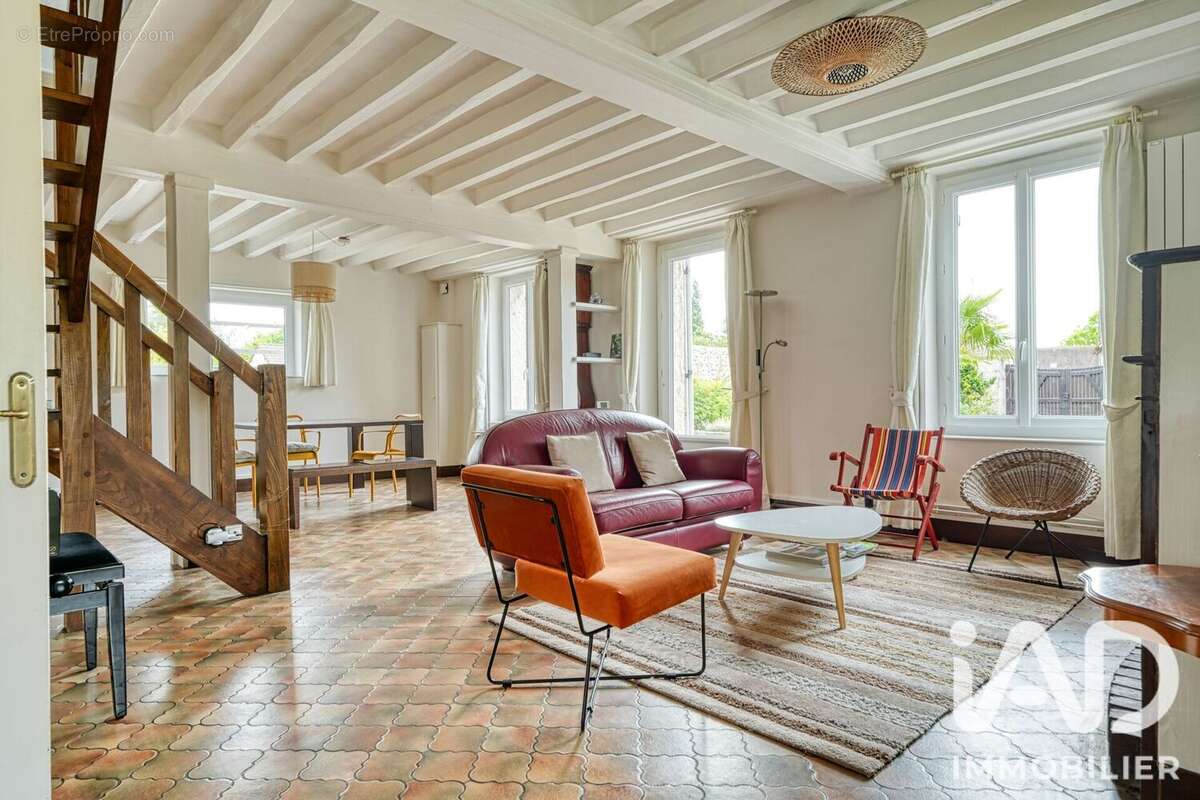 Maison 134 m² à Gadencourt  - photo 7