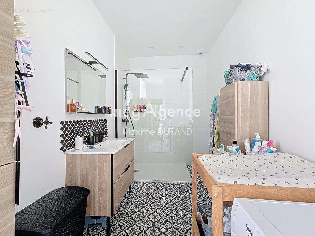 Maison à SAINT-AMAND-SUR-SEVRE