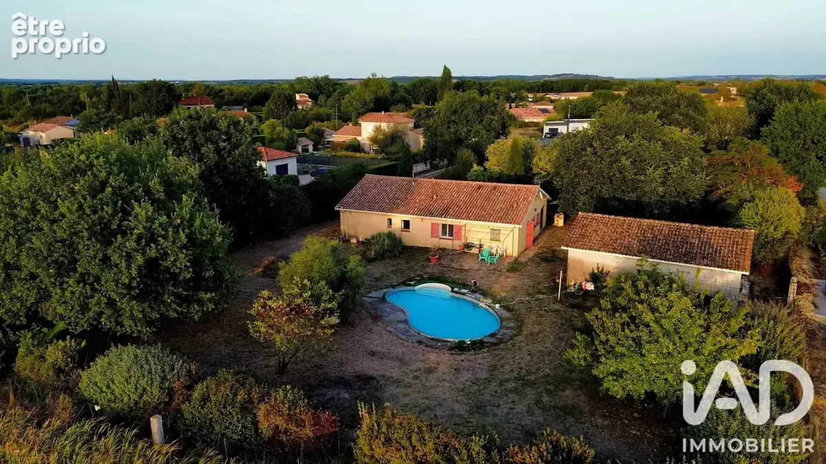 Photo 1 - Maison à SAINT-SULPICE