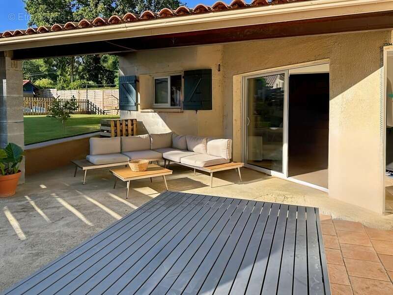 Dpt Gers (32), à vendre LANNEPAX maison P5 de 168 m² - Terrain de 656,00 m² - Plain pied - photo 17