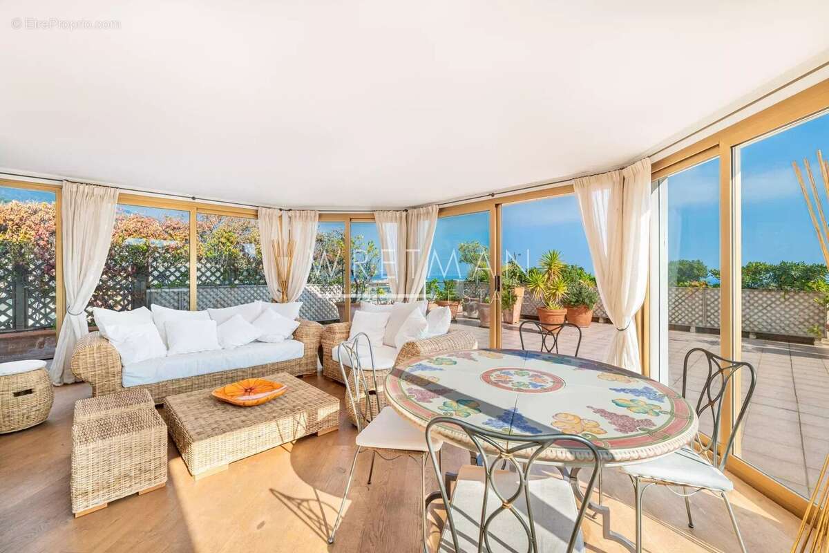 Appartement à CAP-D'AIL