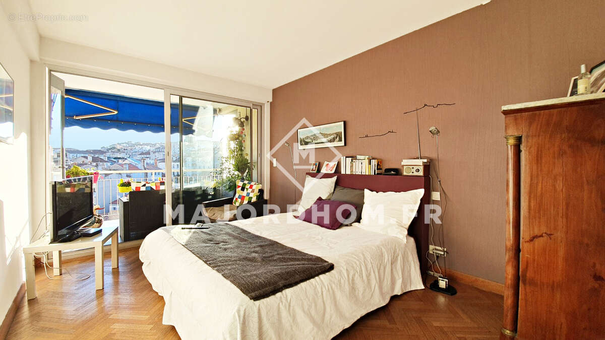 Appartement à MARSEILLE-6E