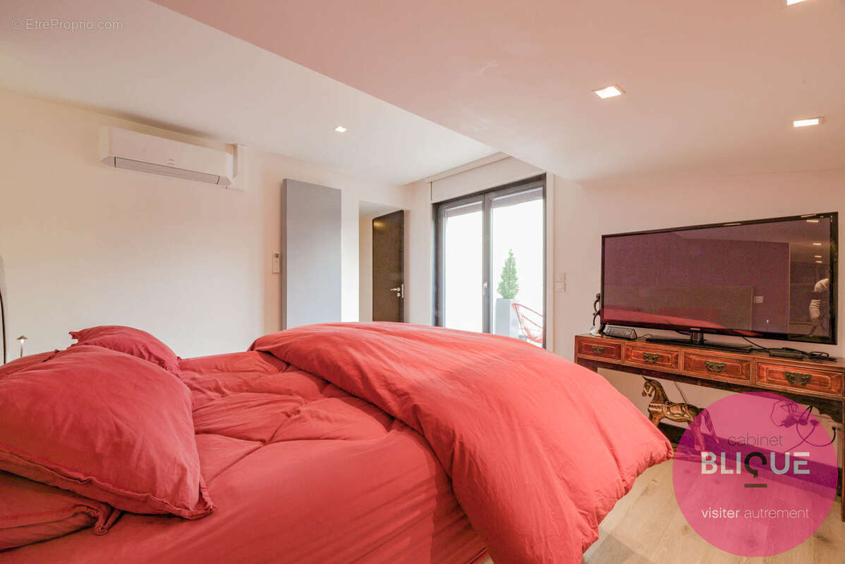 Maison à LAY-SAINT-CHRISTOPHE