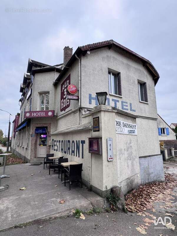 Photo 2 - Commerce à PONT-SUR-YONNE
