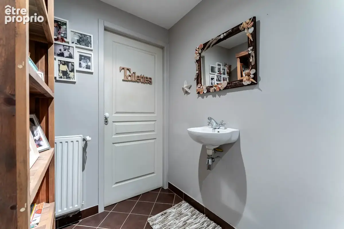 Maison de charme avec cour intérieure et cours d’eau paysager - photo 17