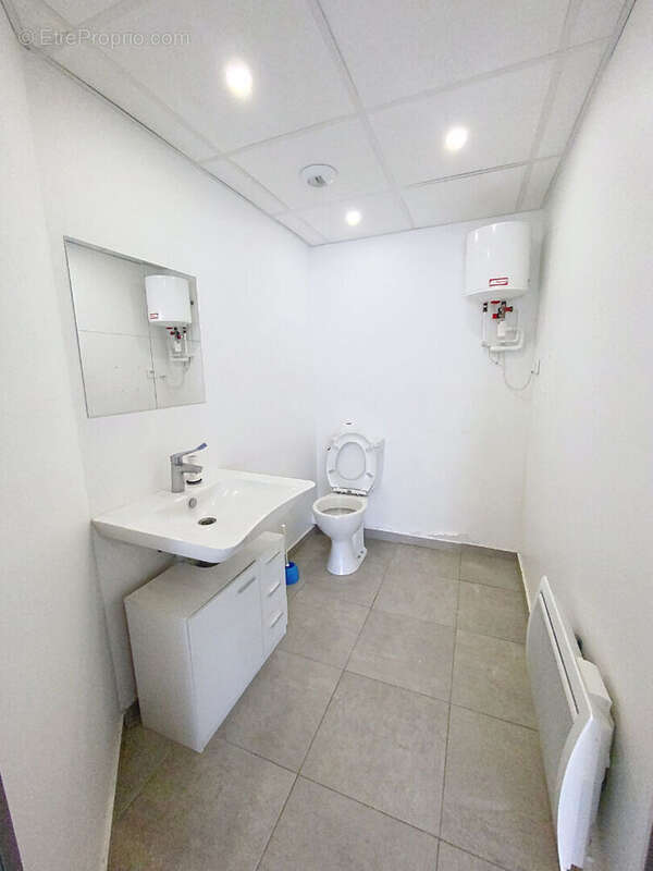 Commerce à PONTAULT-COMBAULT