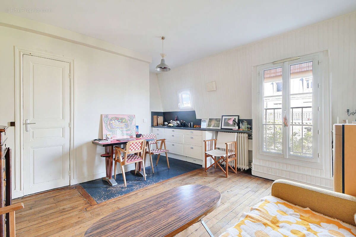 Appartement à PARIS-18E