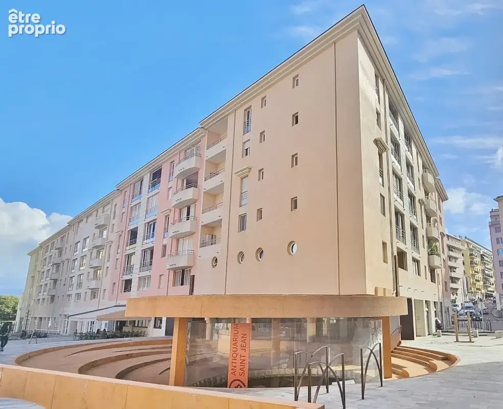 AJACCIO Centre-ville Duplex F3 récent + garage - photo 3