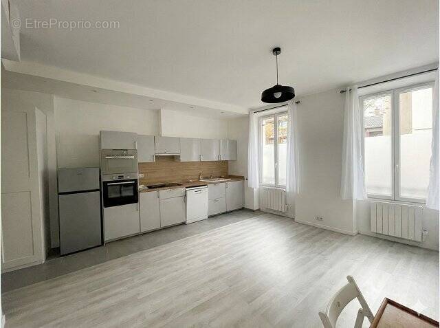 Appartement à MAISONS-ALFORT