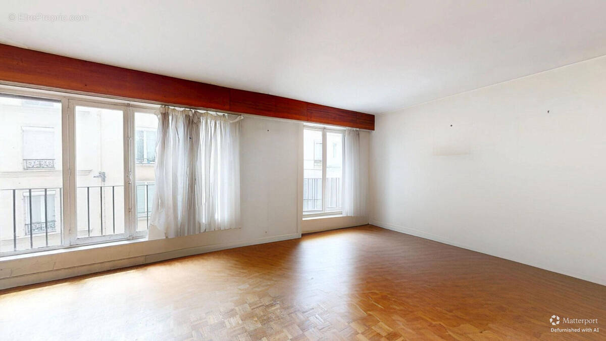 Appartement à PARIS-14E