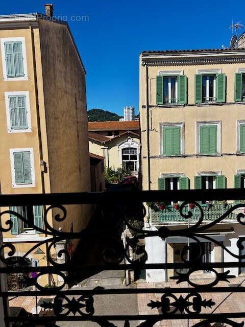 Appartement à VALLAURIS