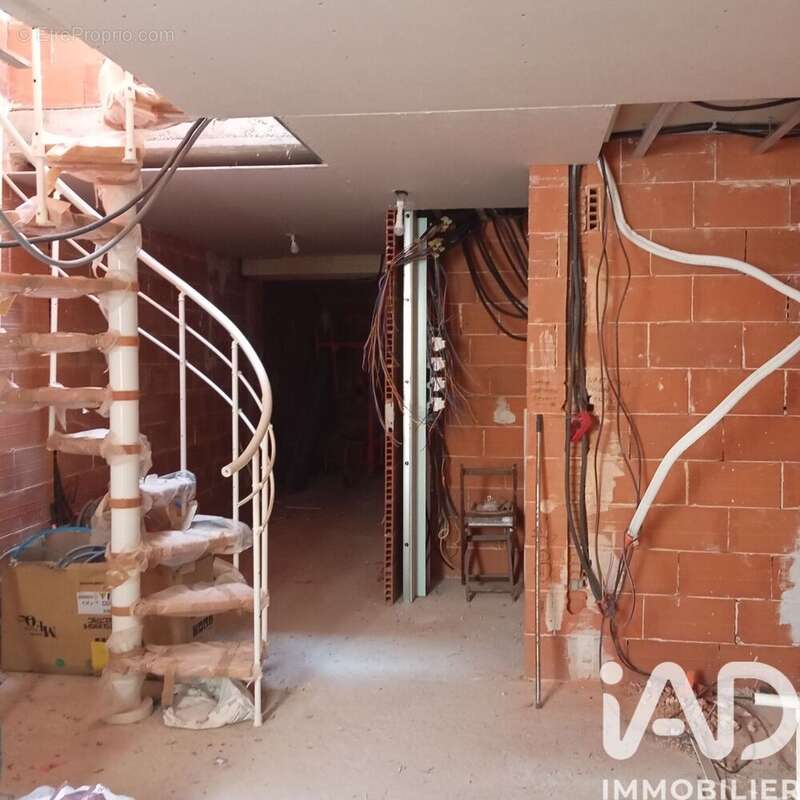 Maison 80 m² à Pierrelongue  - photo 3