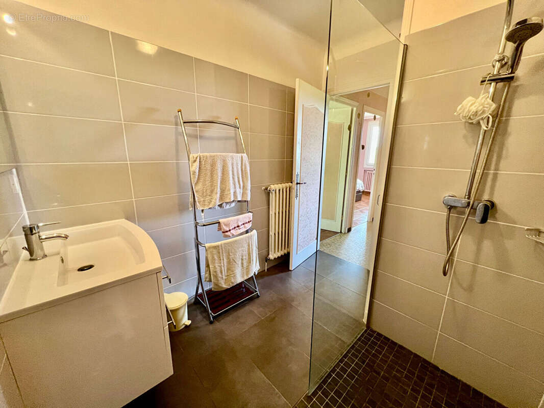 Secteur Villeneuve-sur-Lot, au coeur du Lot-et-Garonne et proche de toutes les commodités, venez découvrir cette maison d'enviro - photo 8