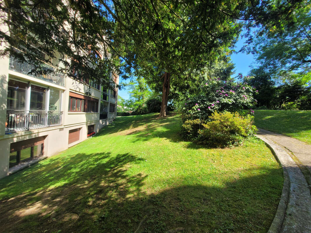 Appartement à VAUCRESSON