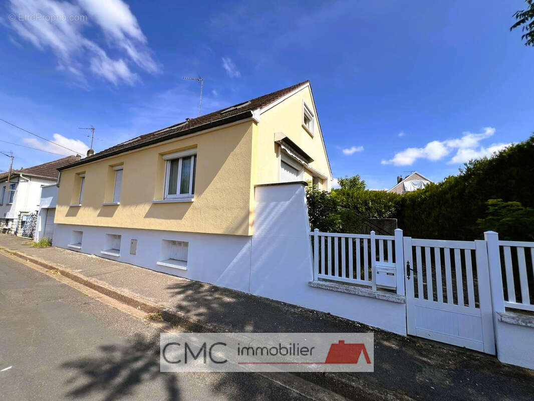 Maison 97 m² à Chartres  - photo 4