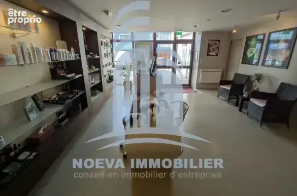 Local commercial rénové avec vitrine – 63 m² – secteur commerçant à fort passage – chaumont (52000) - photo 2