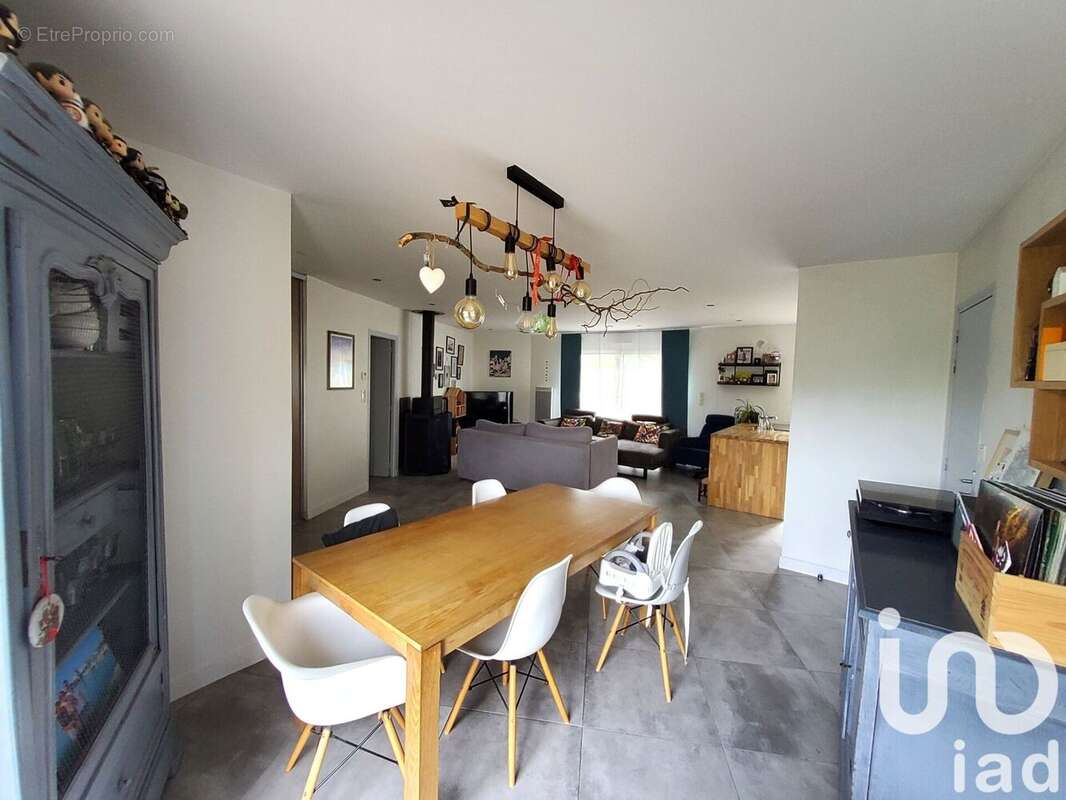 Photo 2 - Maison à ECUILLE