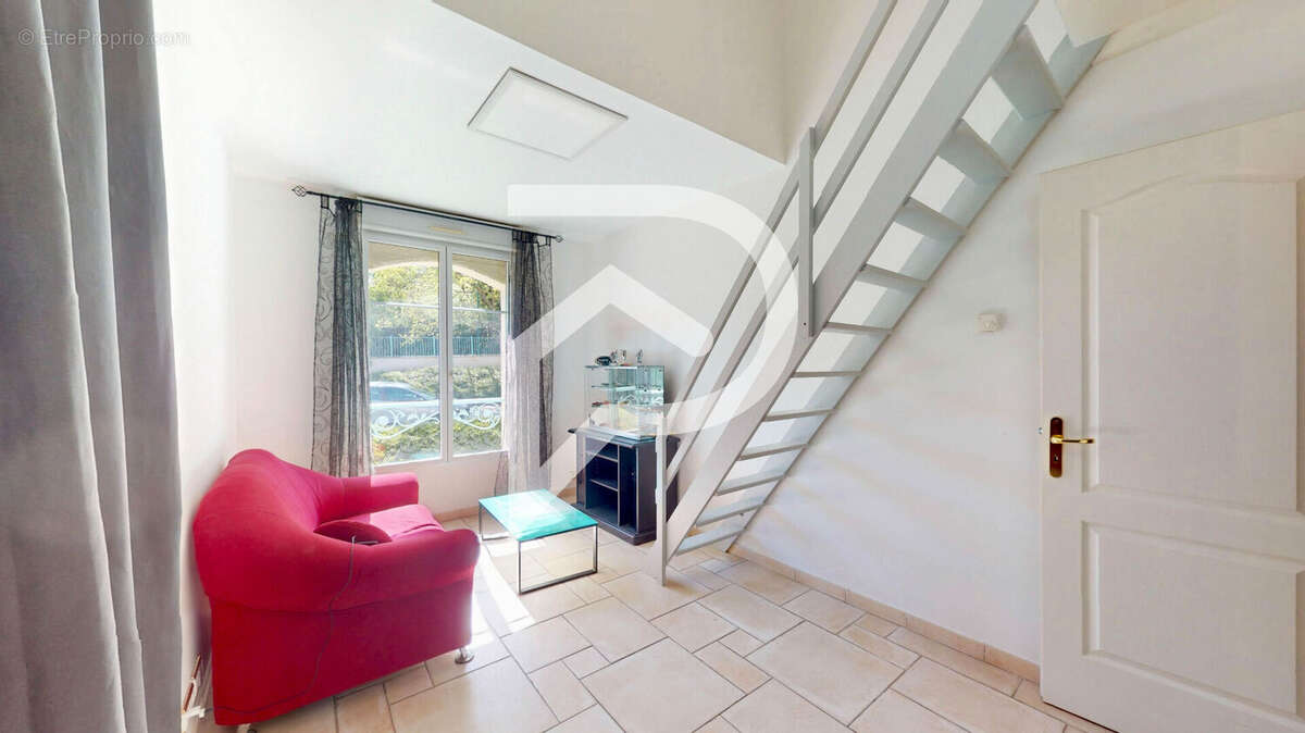 Maison à HARDRICOURT