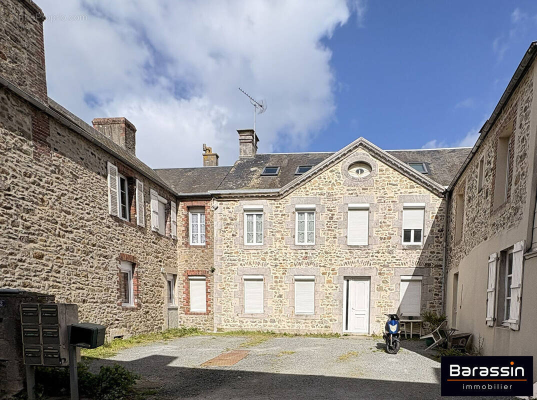 Appartement à AGON-COUTAINVILLE