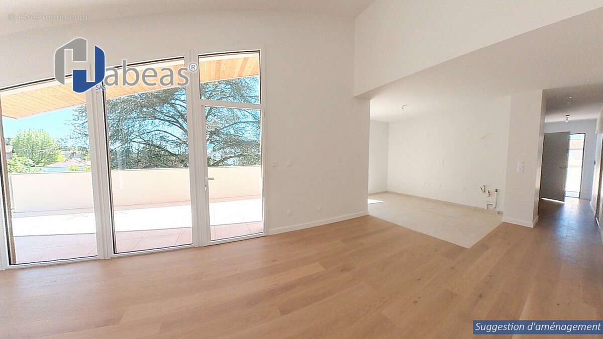 Appartement à SAINTE-FOY-LES-LYON