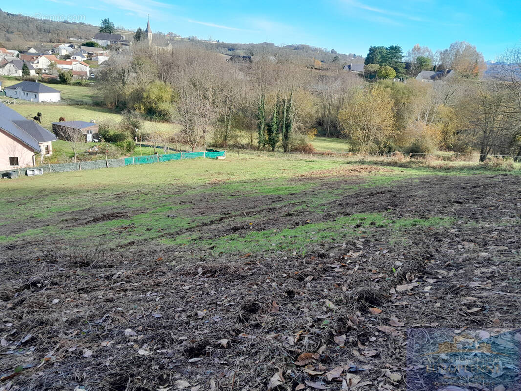 Terrain à POUEYFERRE