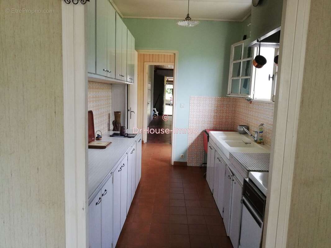 Maison à SAINT-MICHEL-DE-RIEUFRET