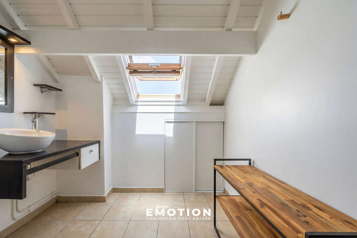 Appartement à PETIT-BOURG