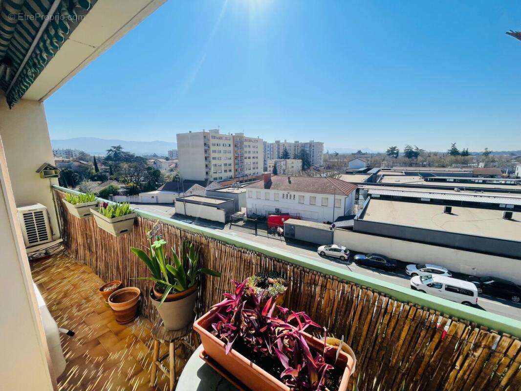 Appartement à ROMANS-SUR-ISERE