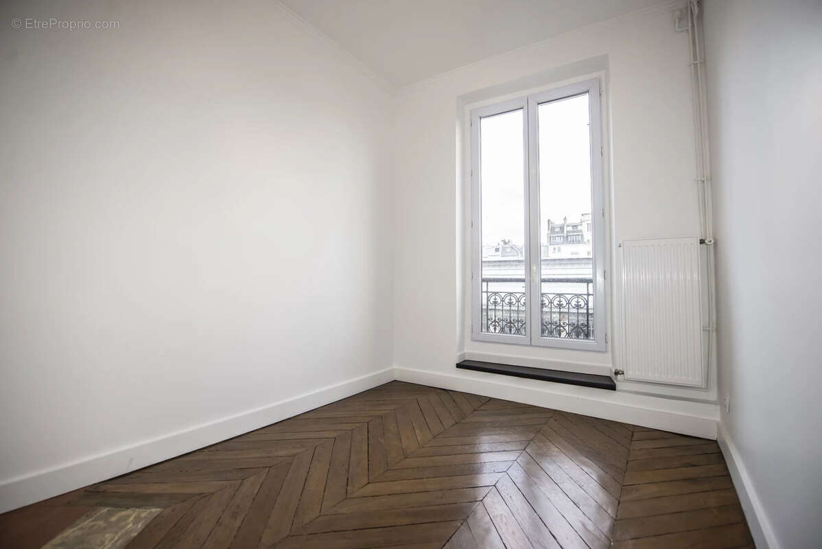 Appartement à PARIS-8E