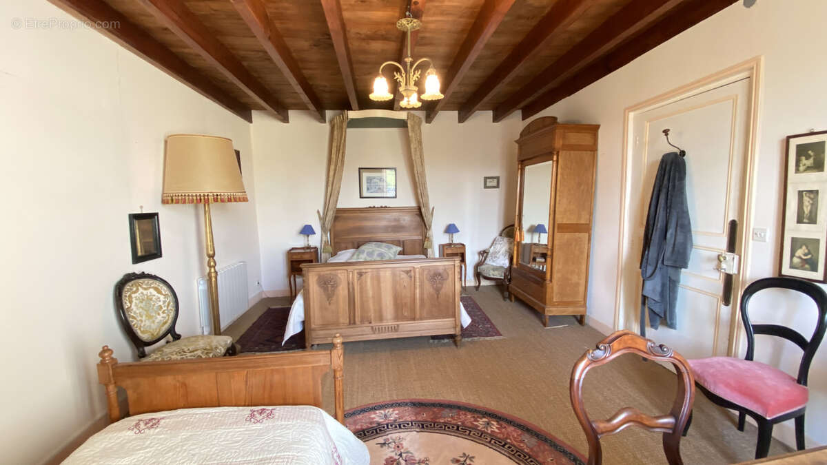 Maison à BOUTENAC-TOUVENT