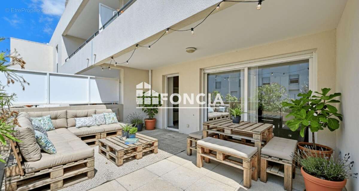 Appartement à JUVIGNAC