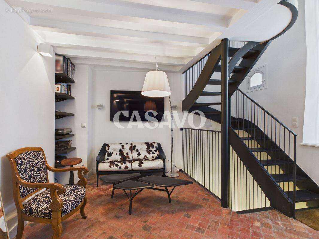 Appartement à PARIS-3E