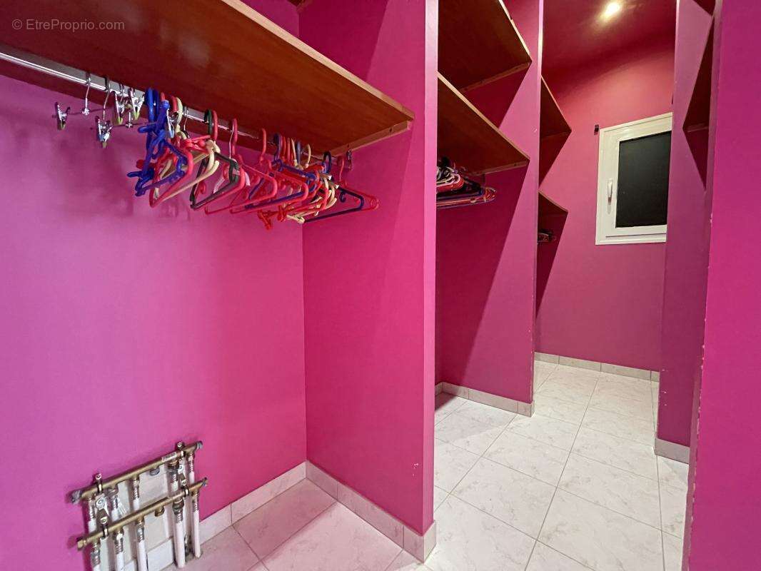 Maison à SAINT-PAUL-DE-SERRE