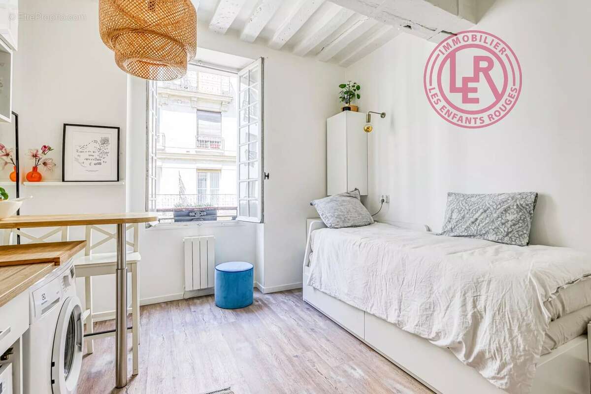 Appartement à PARIS-4E