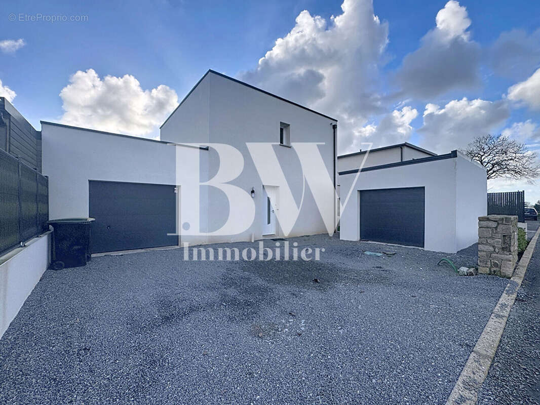 Maison à SAINT-DIVY