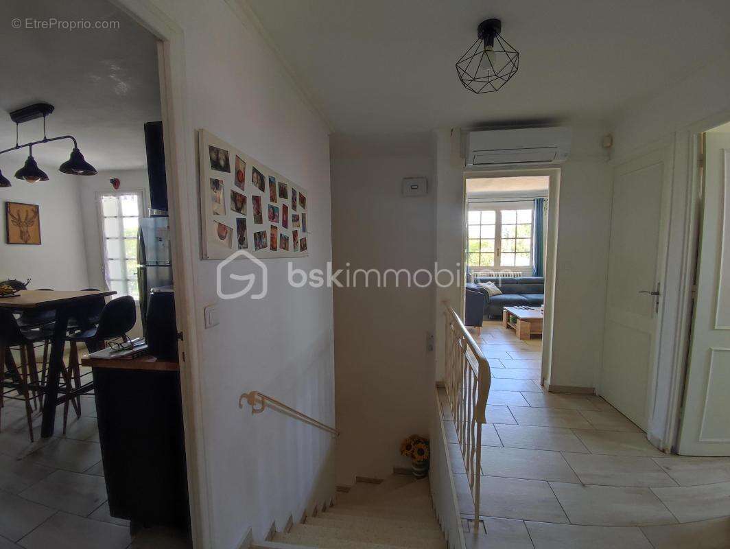 Villa avec 5 chambres, garage, piscine, sans vis à vis - photo 9