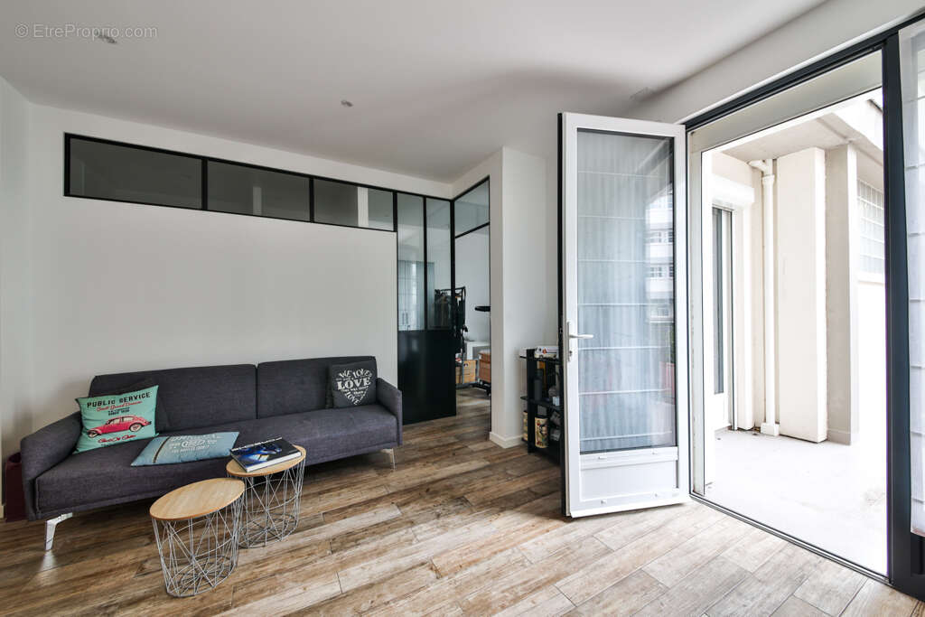 Appartement à PARIS-15E