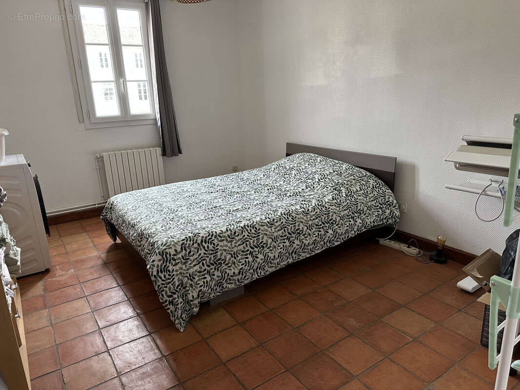 Propriété de caractère rénovée avec dépendances rénovées , Sigogne. - photo 15