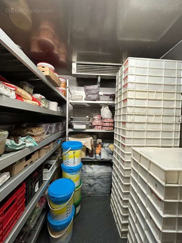 Commerce à HAUTERIVES