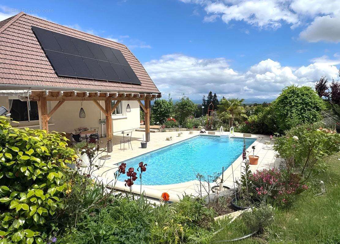 Maison à RENAISON